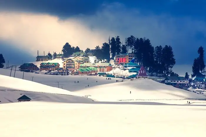 10 Paradisiacal Places To Visit Near Srinagar For A Splendid Holiday In 2024!